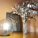 La Maison Des Rues Pavees Avec Jardin By La Boite En