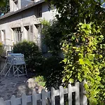 펜션 La Maison Des Rues Pavees Avec Jardin By La Boite En