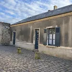 La Maison Des Rues Pavees Avec Jardin By La Boite En Holiday home Senlis (Oise)