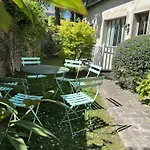 La Maison Des Rues Pavees Avec Jardin By La Boite En Holiday home Senlis (Oise)