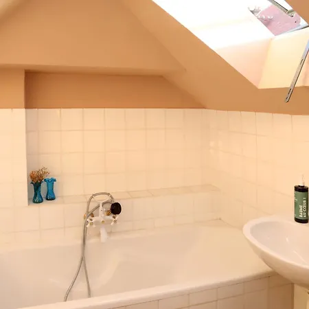 La Maison Des Rues Pavées Avec Jardin By La Boîte En Appartamento Senlis (Oise)