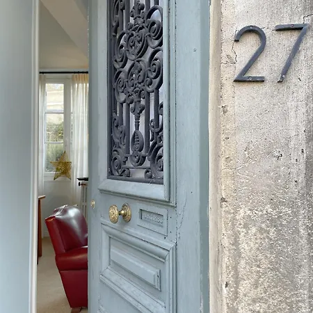 La Maison Des Rues Pavées Avec Jardin By La Boîte En * Senlis (Oise)