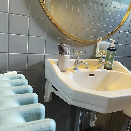 La Maison Des Rues Pavées Avec Jardin By La Boîte En Appartamento Senlis (Oise)