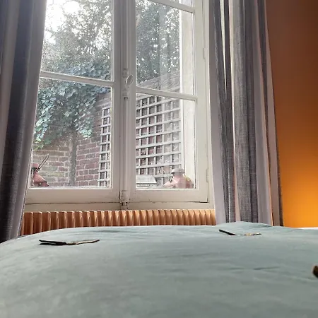 La Maison Des Rues Pavées Avec Jardin By La Boîte En Senlis (Oise)