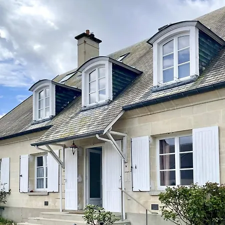 La Maison Des Rues Pavees Avec Jardin By La Boite En